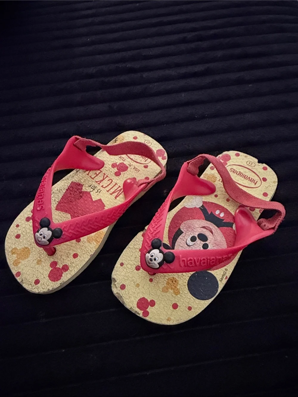 Havaianas Kids Red Strap Mickey Mouse Sandals